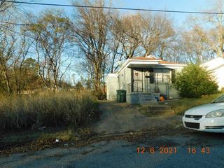 Foreclosed Home - 114 W DISON AVE, 38109
