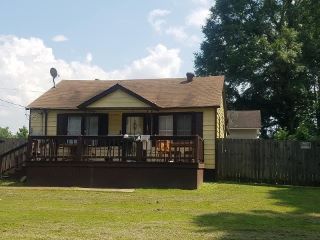 Foreclosed Home - 1349 LONGCREST RD, 38109