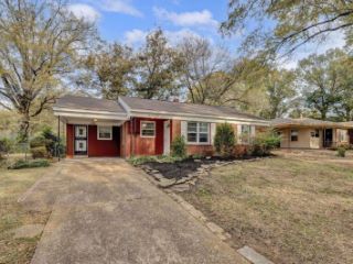 Foreclosed Home - 1302 DOGWOOD DR, 38111