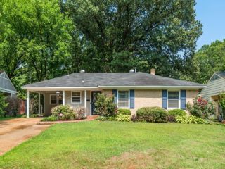 Foreclosed Home - 1256 BRIARWOOD RD, 38111