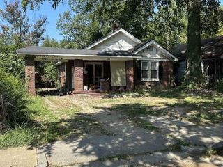Foreclosed Home - 699 KENT ST, 38111