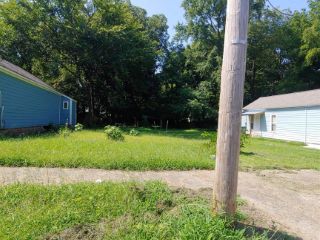 Foreclosed Home - 2489 PRINCETON AVE, 38112