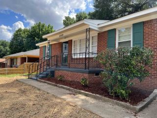 Foreclosed Home - 2399 SAMUELS ST, 38114