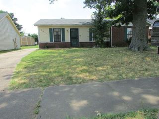 Foreclosed Home - 1977 GLADNEY DR, 38114