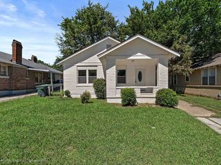Foreclosed Home - 1592 SOUTHERN AVE, 38114