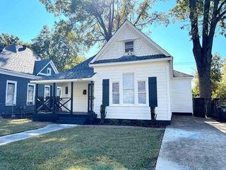 Foreclosed Home - 1701 EVELYN AVE, 38114