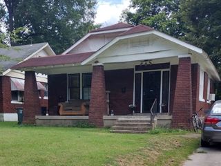 Foreclosed Home - 1951 E MCLEMORE AVE, 38114