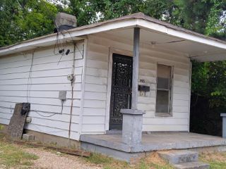 Foreclosed Home - 895 PENDLETON ST, 38114