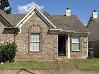 Foreclosed Home - 3522 BISHOPS GATE DR, 38115