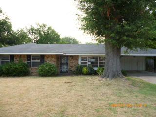 Foreclosed Home - 5132 CANTON DR, 38116