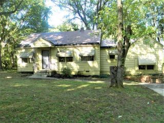 Foreclosed Home - 4869 Auburn Rd, 38116
