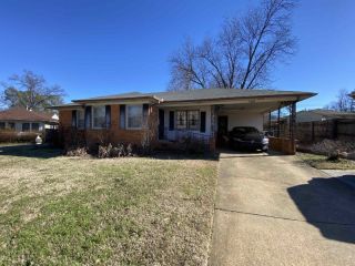 Foreclosed Home - 3908 BARTON DR, 38116