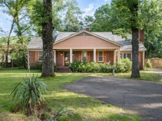 Foreclosed Home - 5056 WALNUT GROVE RD, 38117