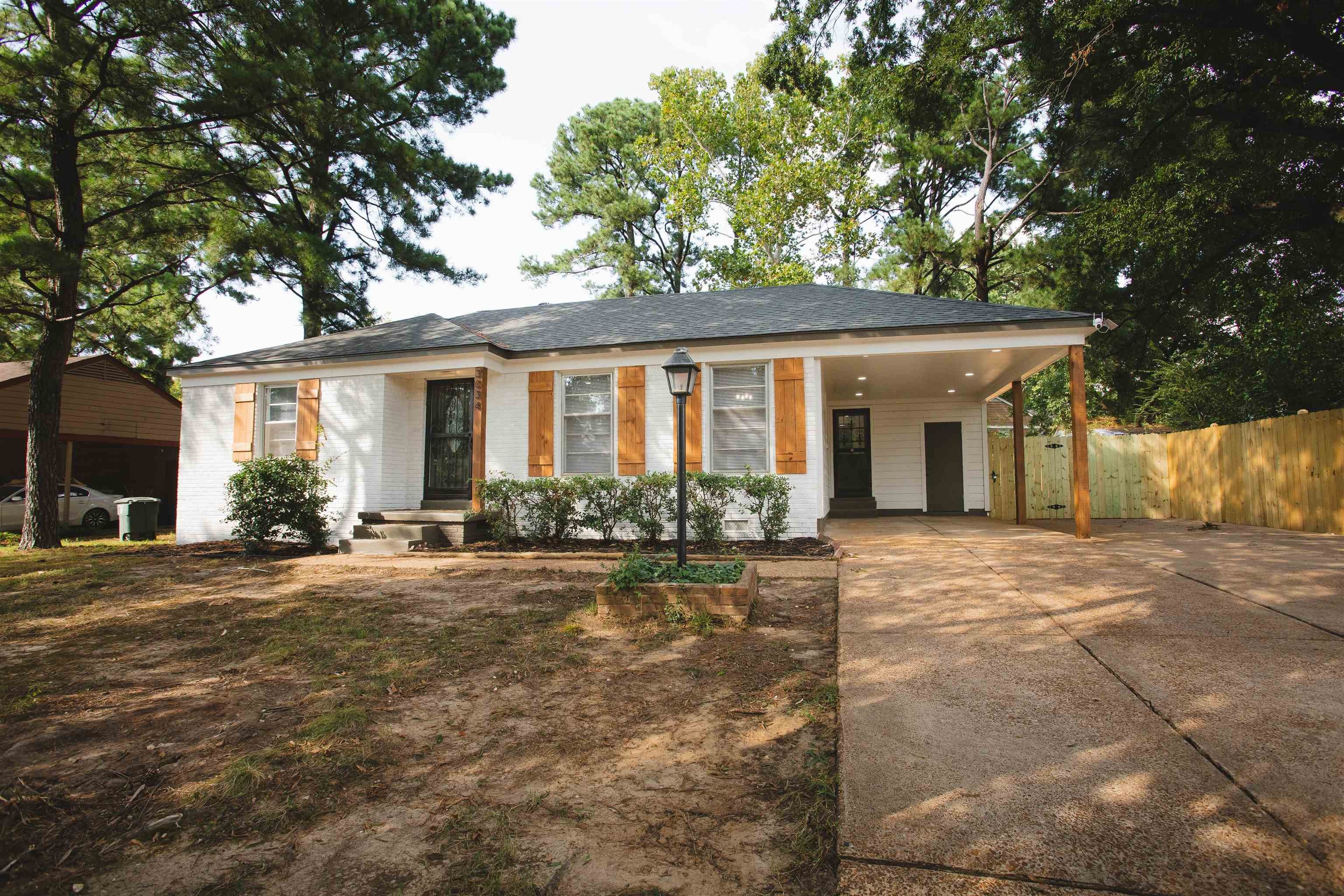 Foreclosed Home - 3034 CHRISTINE RD, 38118