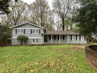 Foreclosed Home - 5346 ROLLING OAKS DR N, 38119
