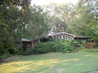Foreclosed Home - 5518 PECAN GROVE LN, 38120