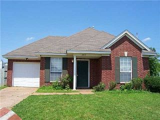 Foreclosed Home - 3917 AUTUMN HARVEST LN, 38125
