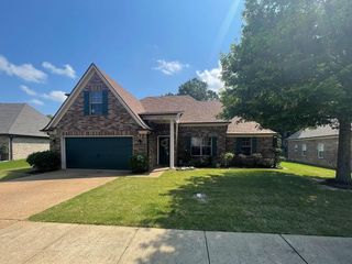 Foreclosed Home - 5140 SILVER PEAK LN, 38125