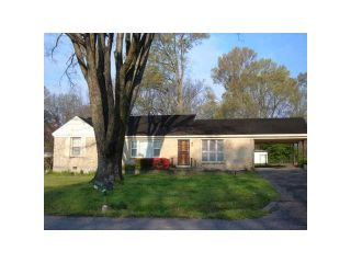 Foreclosed Home - 1300 PERA AVE, 38127
