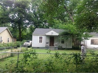 Foreclosed Home - 1934 PINEDALE AVE, 38127