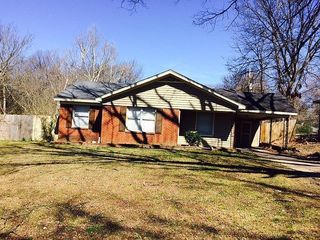 Foreclosed Home - 1402 ROLLING HILLS DR, 38127