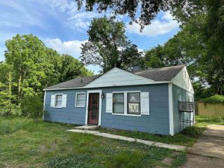 Foreclosed Home - 901 RESTBROOK AVE, 38127