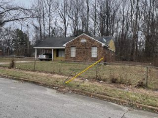 Foreclosed Home - 3516 SUZANNE DR, 38127