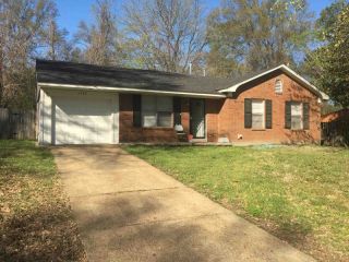 Foreclosed Home - 4249 WINDERMERE RD, 38128
