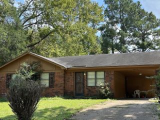 Foreclosed Home - 3379 SPRING WATER CV, 38128