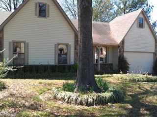 Foreclosed Home - 2687 COTTON RIDGE DR, 38133