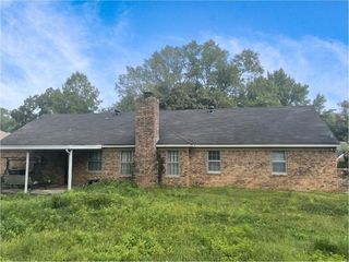 Foreclosed Home - 5183 YELLOWOOD RD, 38134