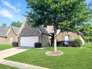 Foreclosed Home - 4025 SUNSET LAKE LN, 38135