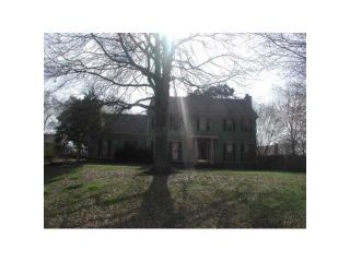 Foreclosed Home - 8193 SAN AUGUSTINE LN, 38138
