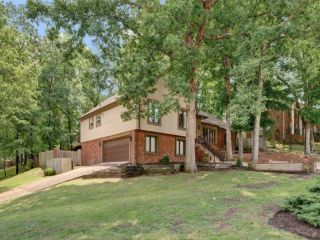 Foreclosed Home - 2604 HEATHERBROOK LN, 38138