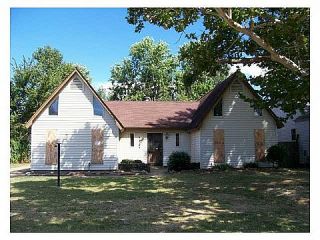 Foreclosed Home - 4584 CRUMP RD, 38141