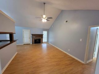 Foreclosed Home - 7015 GLENEAGLES DR, 38141