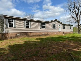 Foreclosed Home - 2604 REPUBLICAN GROVE RD, 38220