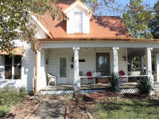 Foreclosed Home - 316 EVERGREEN ST, 38230