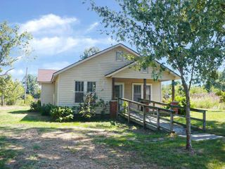 Foreclosed Home - 2735 HENRY MIDWAY RD, 38231