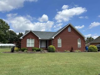 Foreclosed Home - 210 CRAWFORD DR, 38237