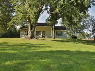 Foreclosed Home - 707 BAKER RD, 38237