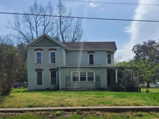 Foreclosed Home - 224 E MAIN ST, 38255