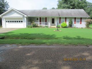 Foreclosed Home - 200 PATRICK DR, 38256