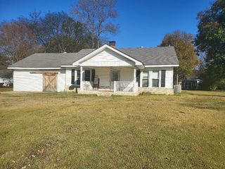 Foreclosed Home - 634 PIERCE ST, 38259