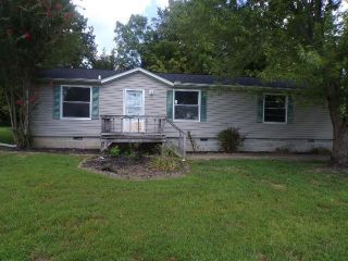 Foreclosed Home - 1088 Beech Chapel Rd, 38261