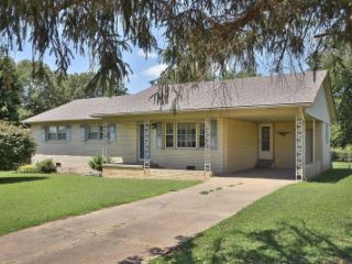 Foreclosed Home - 4436 COUNTRYWOOD ST, 38261