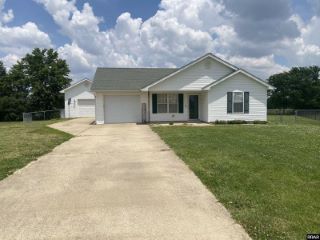 Foreclosed Home - 1336 LOOKOUT DR, 38261