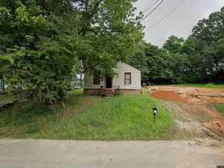 Foreclosed Home - 392 N LIBERTY ST, 38301