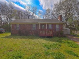 Foreclosed Home - 3 HOLLY ST, 38301