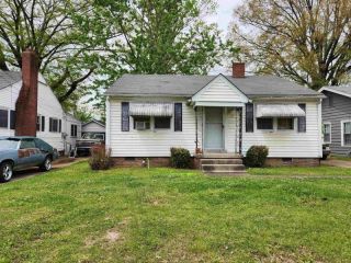 Foreclosed Home - 111 ALEXANDER ST, 38301